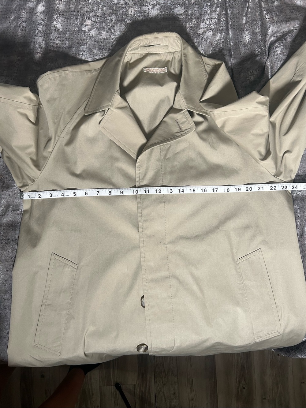 Vintage Brooks Brothers Long Trench Coat in Stone 42R - Picture 10 of 11